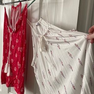 2 tank tops from Lascana